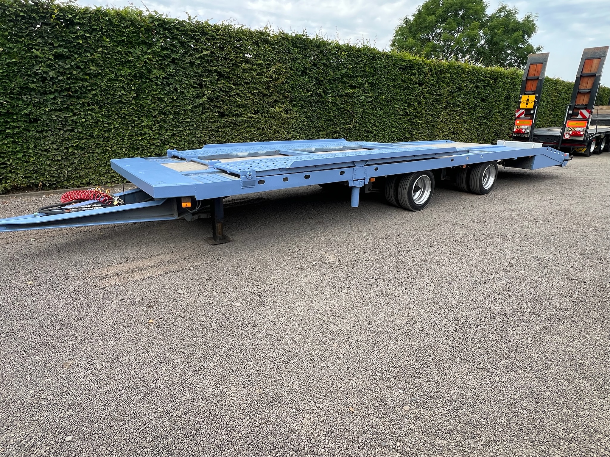 Renders auto/bestelwagen transporter IMG