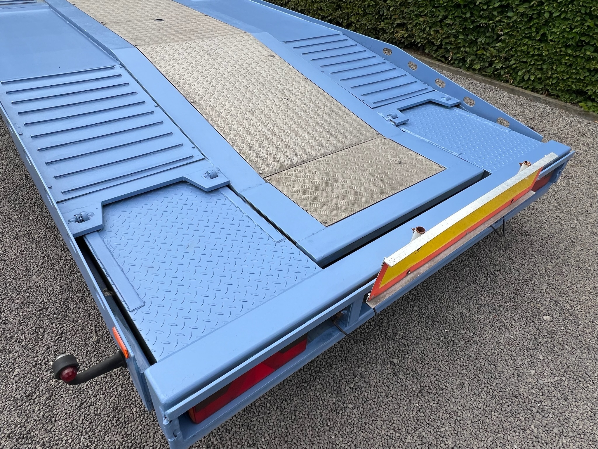 Renders auto/bestelwagen transporter IMG