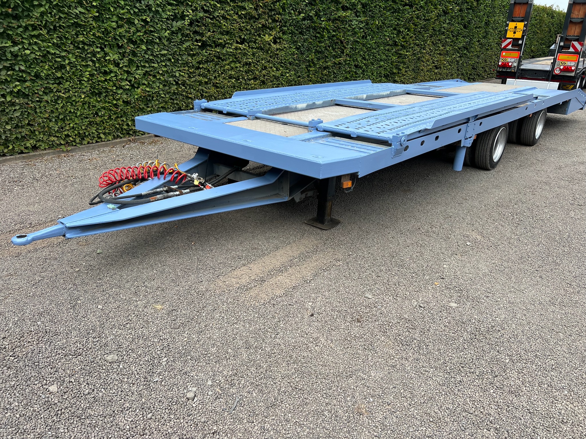 Renders auto/bestelwagen transporter IMG