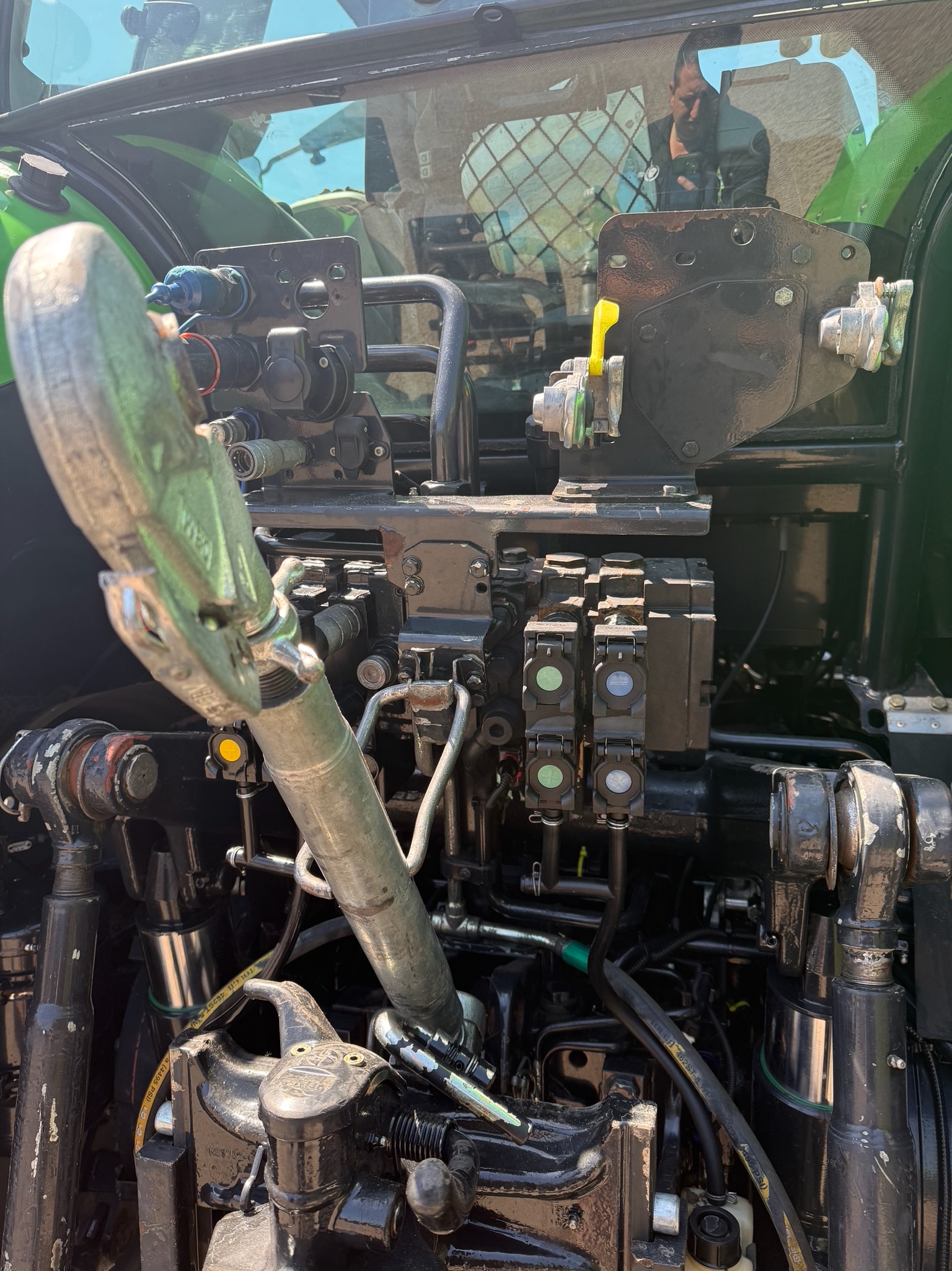 Deutz Fahr Agrotron 6215 IMG