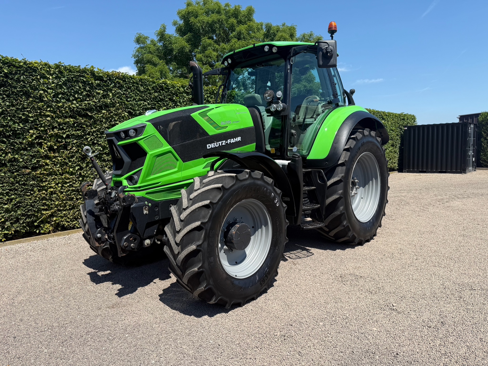 Deutz Fahr Agrotron 6215 IMG