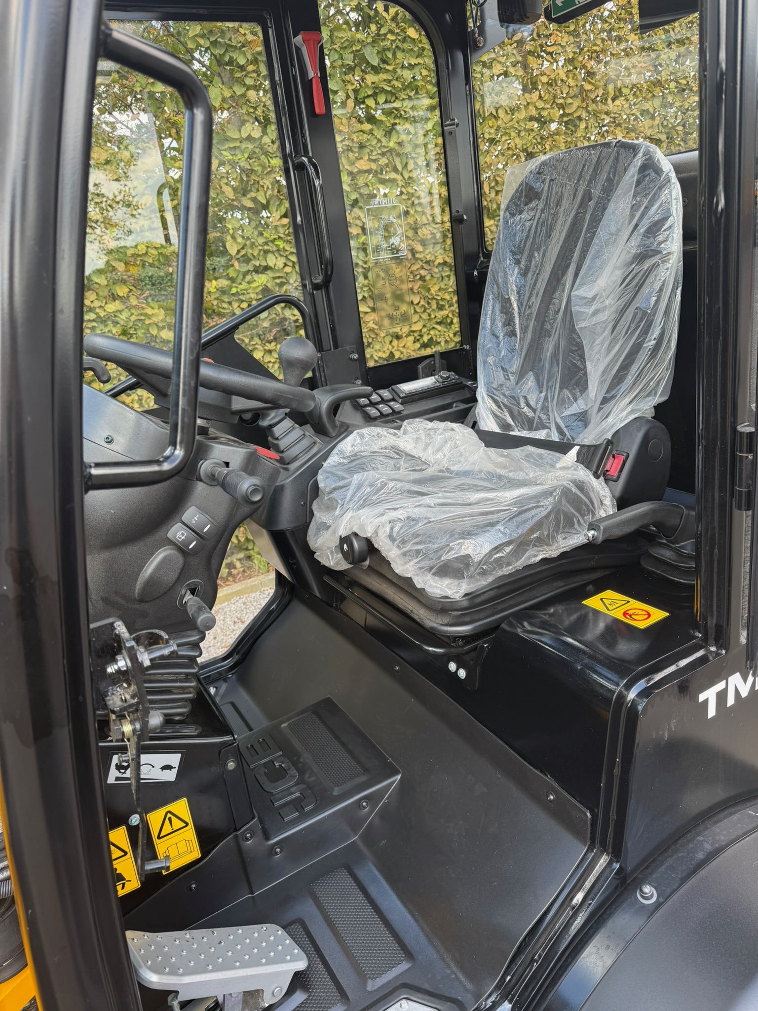 Kniklader JCB telescoop TM110 IMG
