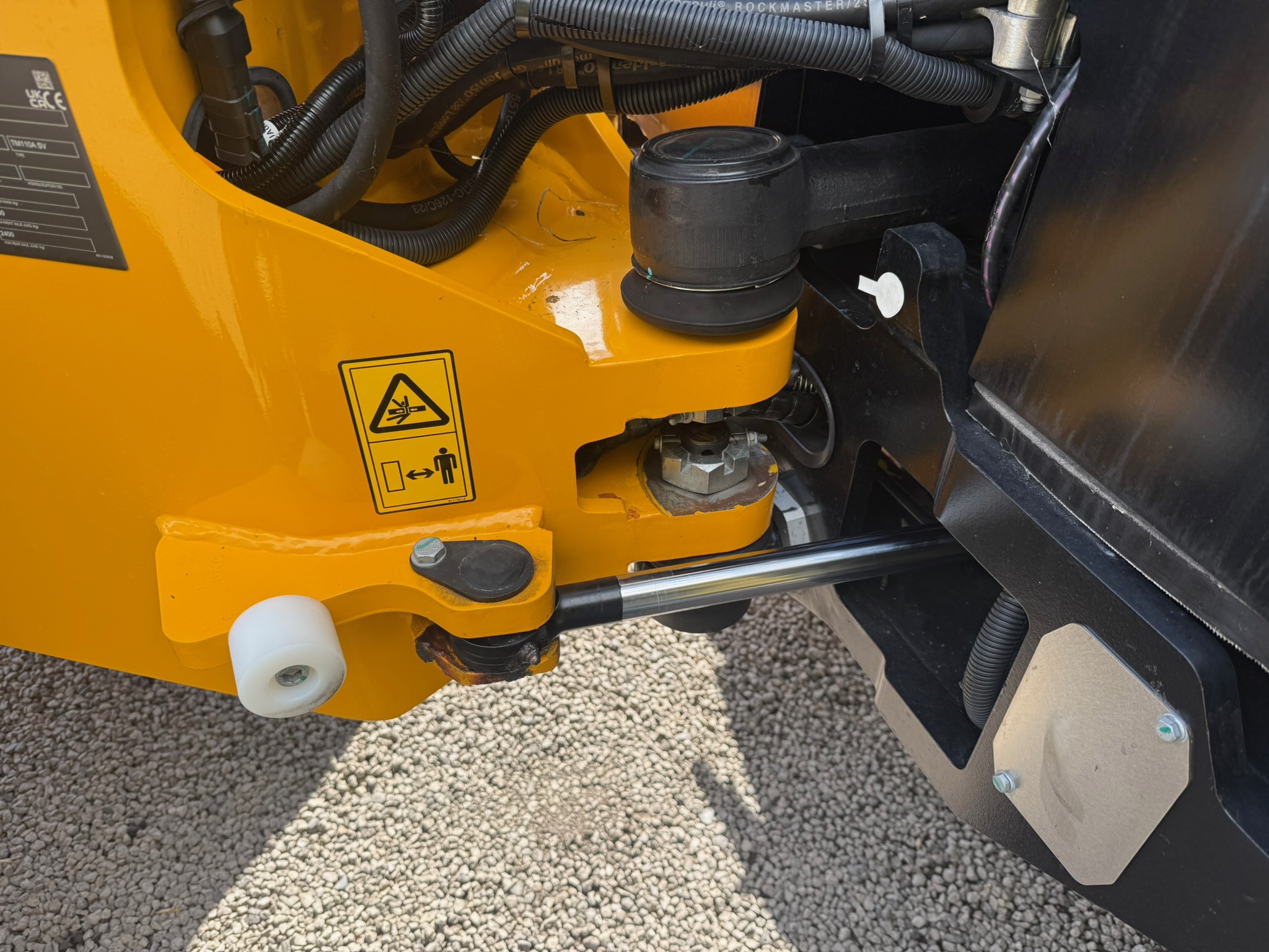 Kniklader JCB telescoop TM110 IMG